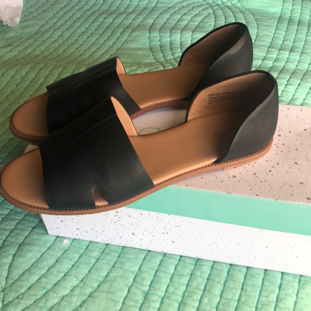 Abound Sandals